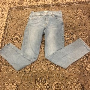 H&M • Like new skinny jeans